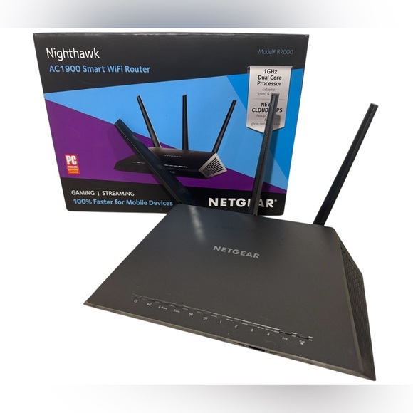 Netgear Nighthawk AC1900 smart wifi router R7000 - Picture 1 of 9